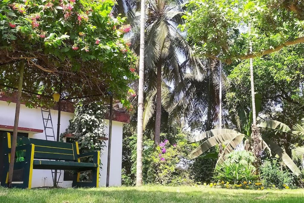 Runnin Airport - Homestay Gurpur Bagian luar foto