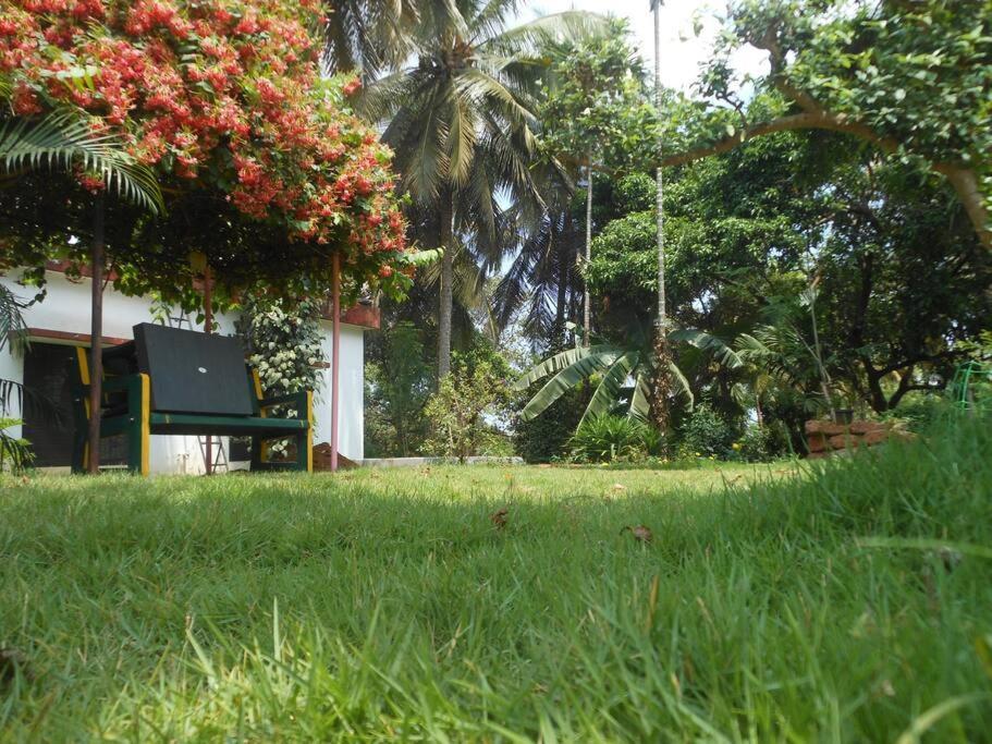Runnin Airport - Homestay Gurpur Bagian luar foto